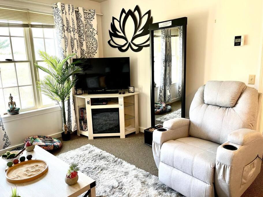 Gorgeous New Zen Suite Sleeps 4-Ski On Off Jiminy Hancock Esterno foto